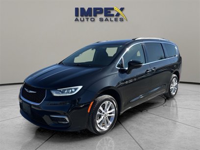 Used 2021 Chrysler Pacifica Touring