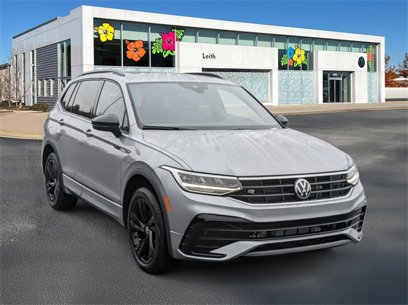 New 2024 Volkswagen Tiguan SE R-Line