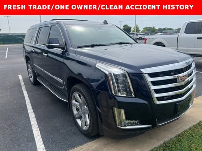 Used 2017 Cadillac Escalade ESV Luxury