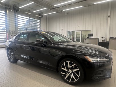 Used 2020 Volvo S60 T5 Momentum w/ Protection Package Premier