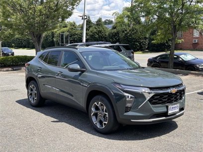 New 2025 Chevrolet Trax LT w/ Driver Confidence Package