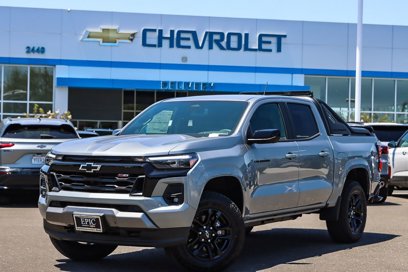 New 2025 Chevrolet Colorado Z71 w/ Midnight Edition