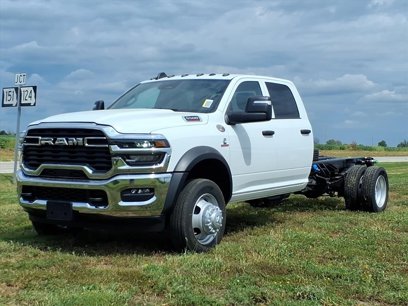 New 2026 RAM 5500 Tradesman w/ Chrome Appearance Group