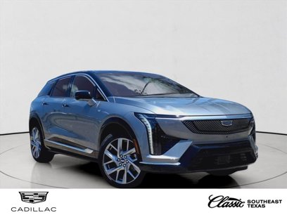 New 2025 Cadillac Optiq Luxury 1