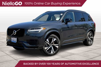 Used 2022 Volvo XC90 T8 R-Design w/ Advanced Package