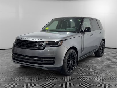 New 2025 Land Rover Range Rover SE