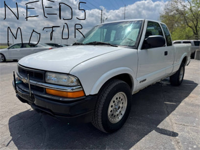 Used 2001 Chevrolet S10 Pickup 4x4 Extended Cab
