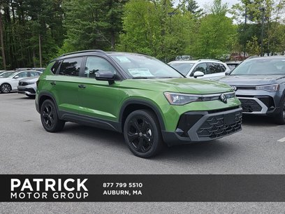 New 2025 Volkswagen Taos SE