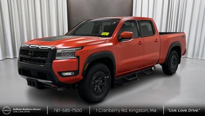 New 2025 Nissan Frontier PRO-4X w/ Pro Premium Package
