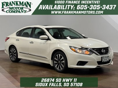 Used 2016 Nissan Altima 2.5 SV w/ Convenience Package