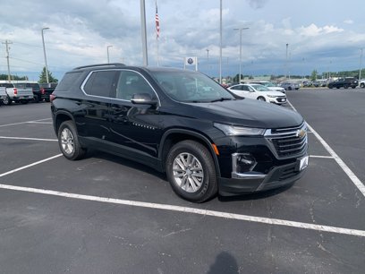 Used 2022 Chevrolet Traverse LT