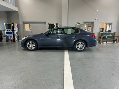 Used 2013 INFINITI G37 x w/ Premium Pkg