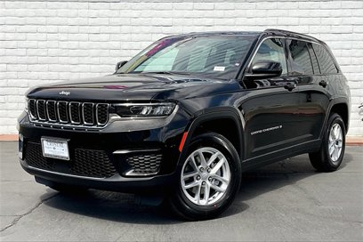 New 2025 Jeep Grand Cherokee Laredo