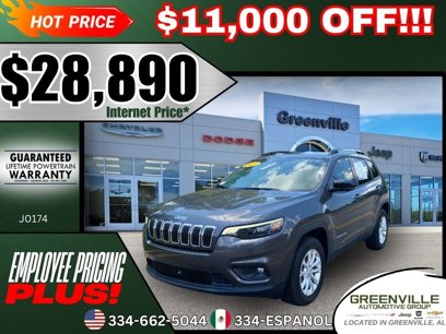 New 2022 Jeep Cherokee Latitude Lux w/ Mopar Interior Package