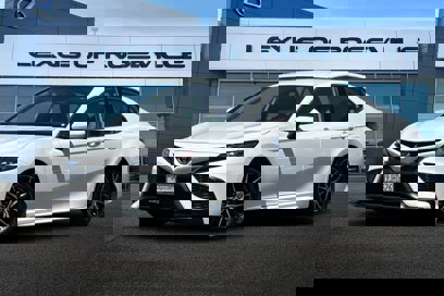 Used 2024 Toyota Camry SE