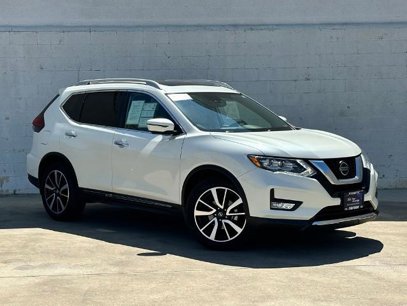 Used 2019 Nissan Rogue SL w/ Premium Package