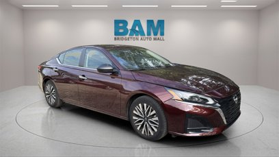 Used 2024 Nissan Altima 2.5 SV