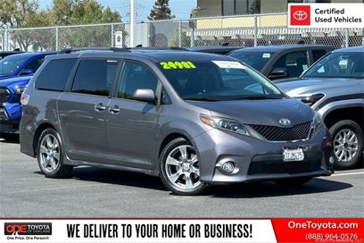 Certified 2017 Toyota Sienna SE