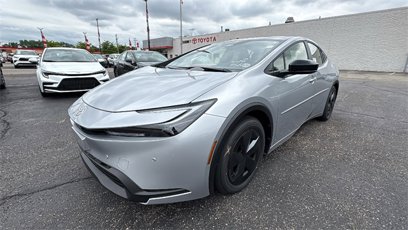 New 2025 Toyota Prius LE