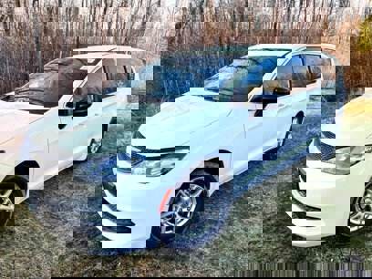 New 2025 Chrysler Voyager LX