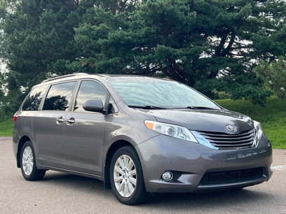 Used 2015 Toyota Sienna XLE Premium