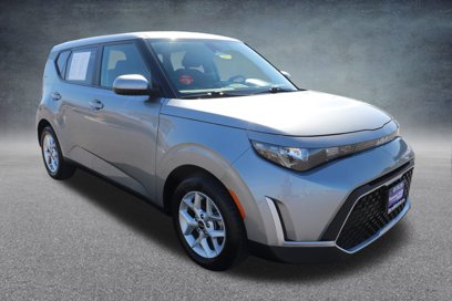 Used 2023 Kia Soul LX w/ LX Technology Package