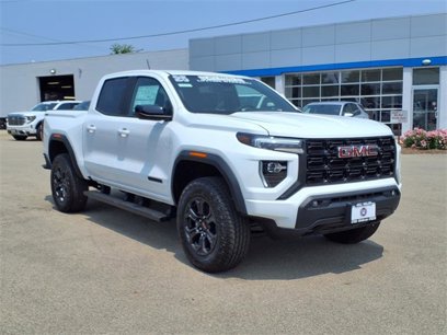 New 2025 GMC Canyon Elevation w/ Convenience Package