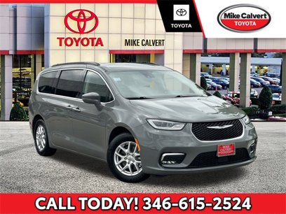 Used 2022 Chrysler Pacifica Touring-L