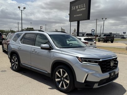 Used 2025 Honda Pilot Touring