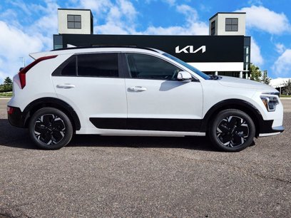 New 2025 Kia Niro Wind