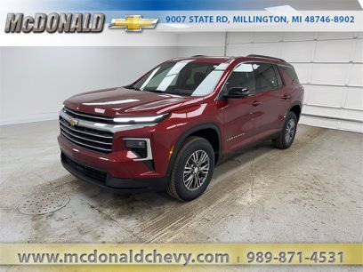 New 2025 Chevrolet Traverse LT w/ Driver Confidence Package