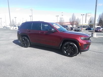 Used 2023 Jeep Grand Cherokee Altitude
