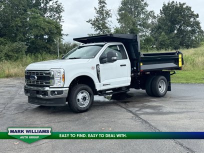 New 2025 Ford F350 XL w/ XL Chrome Package