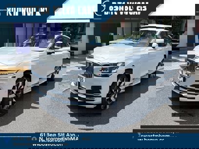 New 2024 Volvo S90 T8 Ultimate w/ Lounge Package