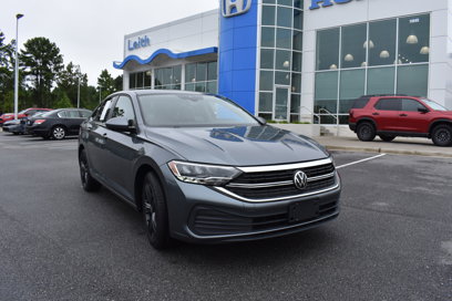 Used 2022 Volkswagen Jetta SE