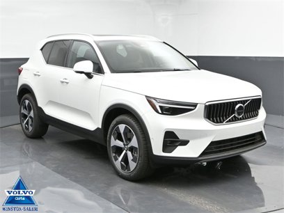 New 2025 Volvo XC40 B5 Plus w/ Protection Package Premier