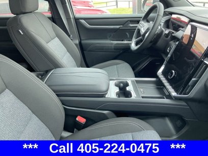 New 2025 GMC Acadia Elevation w/ Black Edition
