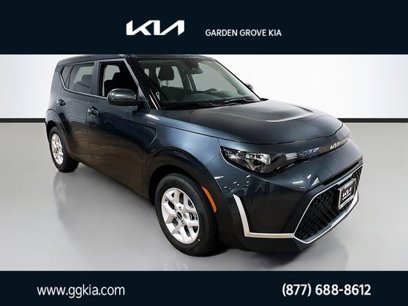 New 2025 Kia Soul LX