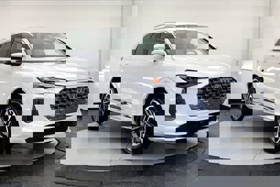 New 2025 Audi Q5 Premium