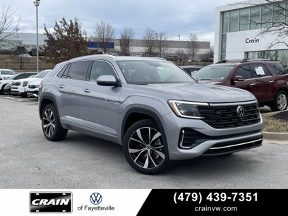 New 2025 Volkswagen Atlas Cross Sport SEL Premium R-Line