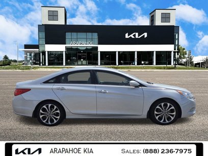 Used 2013 Hyundai Sonata SE w/ Navigation & Sunroof Pkg