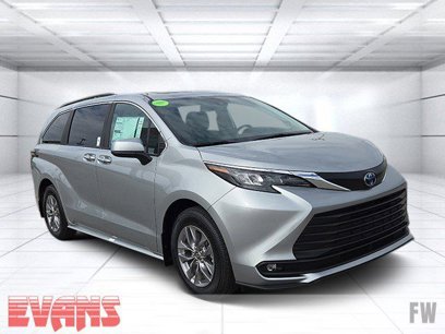 New 2025 Toyota Sienna XLE w/ XLE Plus Package