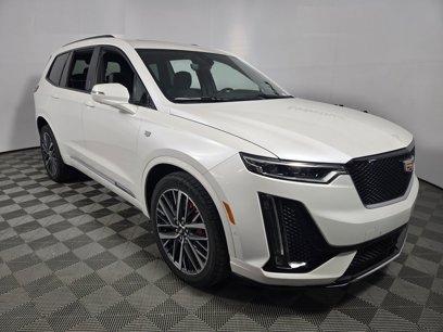 New 2025 Cadillac XT6 Sport w/ Technology Package