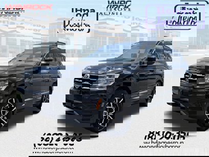 Used 2021 Volkswagen Tiguan SE w/ Panoramic Sunroof Package