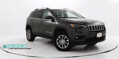 Used 2019 Jeep Cherokee Latitude Plus w/ Cold Weather Group