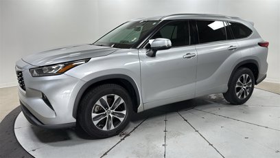 Used 2020 Toyota Highlander XLE