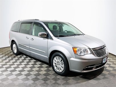 Used 2015 Chrysler Town & Country Limited