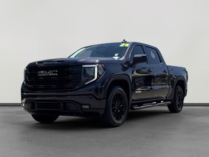 Used 2024 GMC Sierra 1500 Elevation w/ LPO, Elevation Black Package