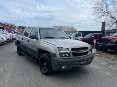 Used 2005 Chevrolet Avalanche LS w/ Onstar Plus Package
