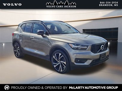 Used 2022 Volvo XC40 T5 R-Design w/ Advanced Package